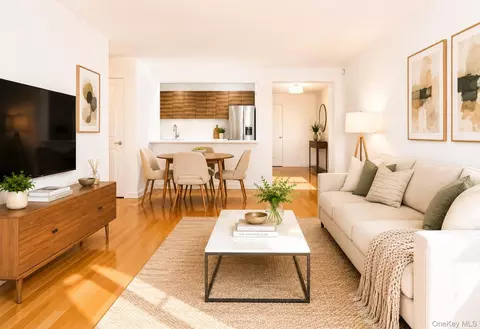 39-25 51st St #1F, New York, NY 11377