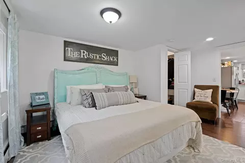 Bedroom - 2374 Bruynswick Rd, Shawangunk, NY 12589 photo 3 of 7