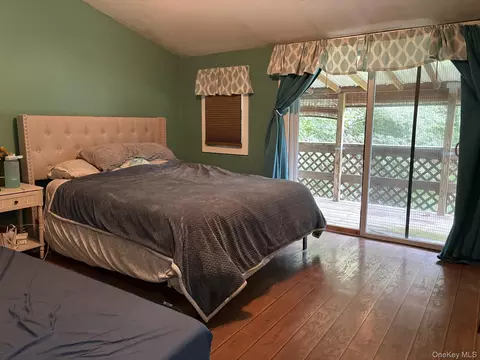 Bedroom - 13 Cedar Ln, Poughkeepsie, NY 12601 photo 3 of 3