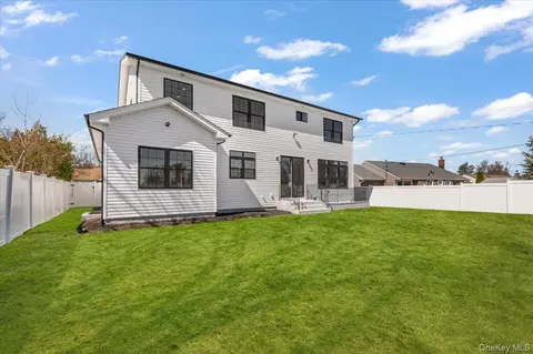 Other - 31 Cedar Dr E, Plainview, NY 11803 photo 10 of 11