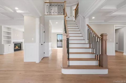 Entry Way - 31 Cedar Dr E, Plainview, NY 11803 photo 1 of 3