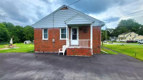 Exterior - 6 Bircher Ave, Poughkeepsie, NY 12601 photo 6 of 9