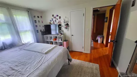 Bedroom - 6 Bircher Ave, Poughkeepsie, NY 12601 photo 5 of 7