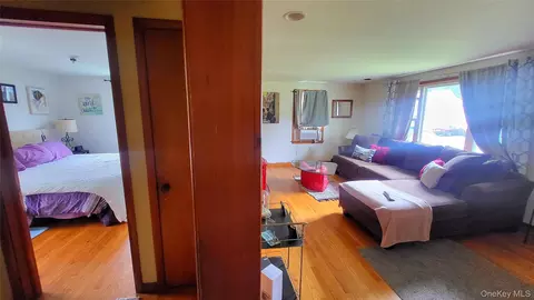 Entry Way - 6 Bircher Ave, Poughkeepsie, NY 12601 photo 3 of 4
