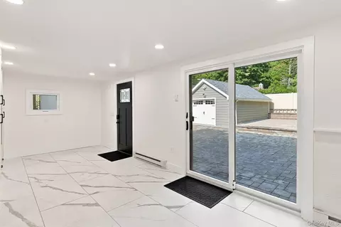 Entry Way - 20 Division St, Philipstown, NY 10516 photo 1 of 14
