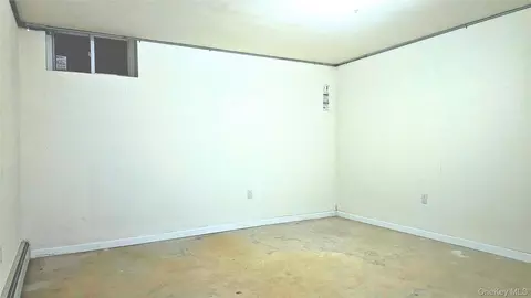 Bedroom - 4210 164 St, Flushing, NY 11358 photo 4 of 4