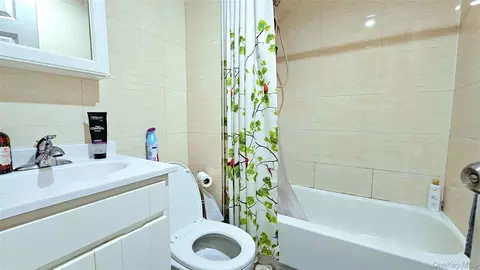 Bath - 4210 164 St, Flushing, NY 11358 photo 2 of 3