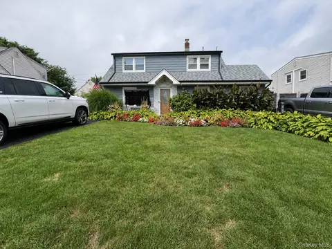 107 Azalea Rd, Levittown, NY 11756