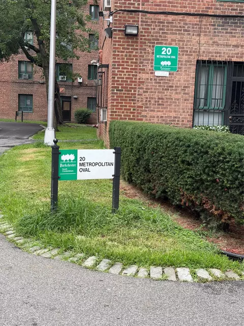 20 Metropolitan Oval #5E, New York, NY 10462