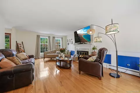 Living - 87 Summit St, Monroe, NY 10950 photo 3 of 4
