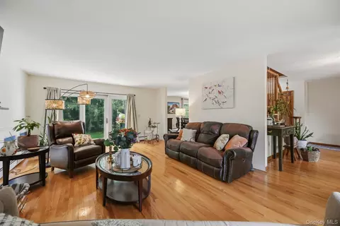 Living - 87 Summit St, Monroe, NY 10950 photo 1 of 4
