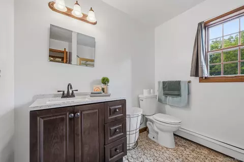 Bath - 87 Summit St, Monroe, NY 10950 photo 5 of 6