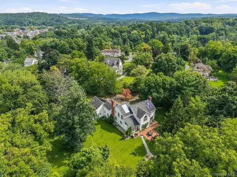 View/Area - 87 Summit St, Monroe, NY 10950 photo 2 of 2