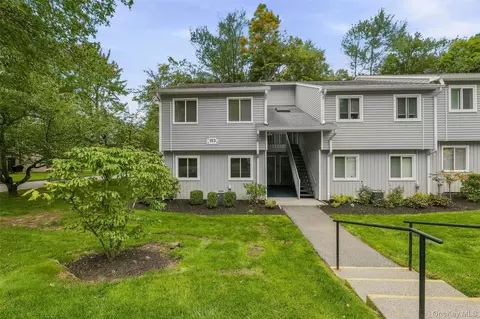 153 Flintlock Way #A, Yorktown, NY 10598