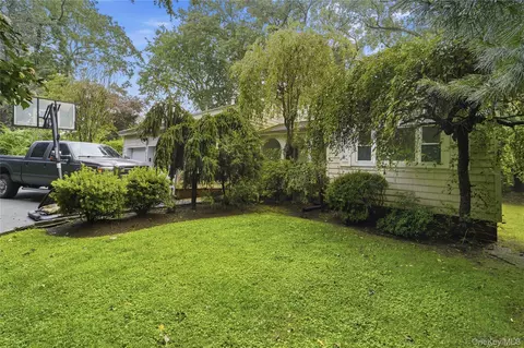 33 Andover Rd, Greenburgh, NY 10530