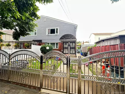 10914 142nd St, Jamaica, NY 11435
