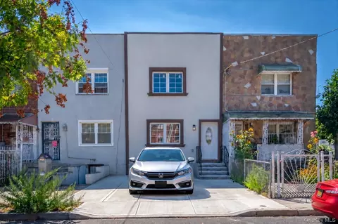 1302 E 223rd St, New York, NY 10466