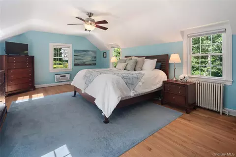 Bedroom - 611 Decatur Ave, Peekskill, NY 10566 photo 1 of 6