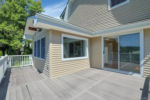 Exterior - 19 Wall Ave, Mount Pleasant, NY 10595 photo 4 of 13