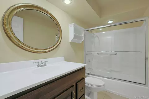 Bath - 19 Wall Ave, Mount Pleasant, NY 10595 photo 1 of 3