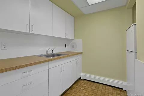 Kitchen - 19 Wall Ave, Mount Pleasant, NY 10595 photo 4 of 4