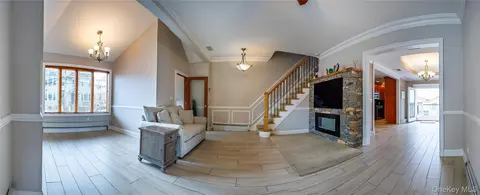 6731 52nd Rd, New York, NY 11378