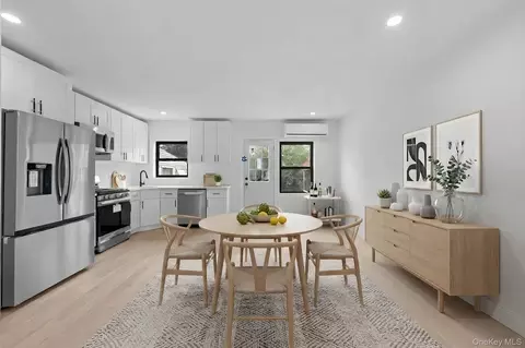 11464 204th St, New York, NY 11412