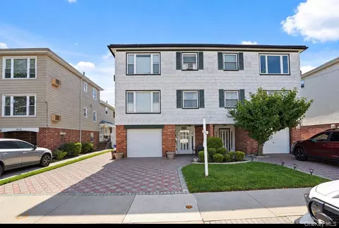 88-58 Aubrey Ave, New York, NY 11385