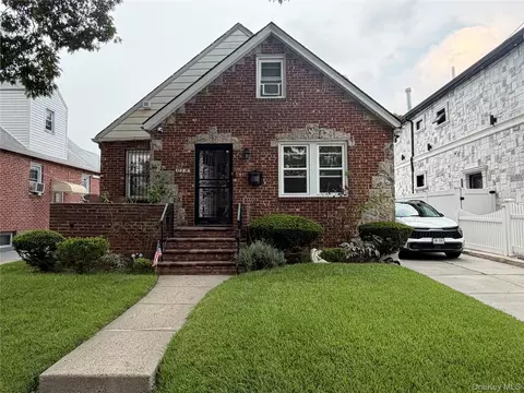 122-13 149th Ave, New York, NY 11420