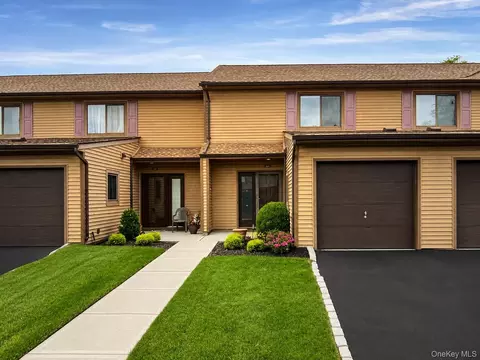 100 Daly Blvd #1406, Oceanside, NY 11572