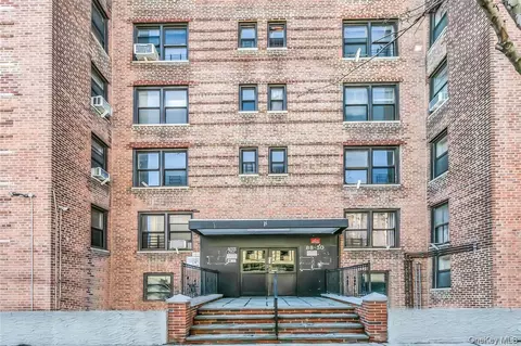 88-30 182 St #4D, New York, NY 11423