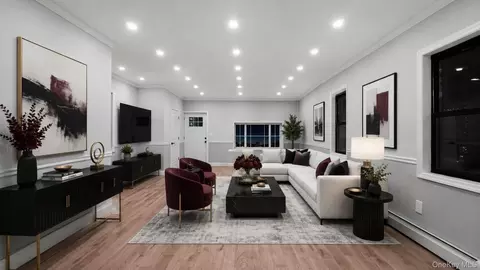 128 E 238th St, New York, NY 10470