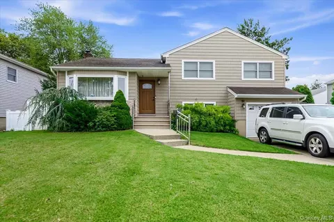 2664 Grayson Dr, East Meadow, NY 11554