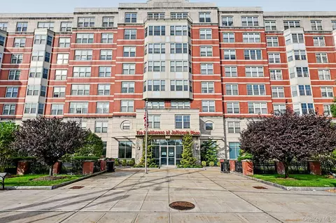 300 Mamaroneck Ave #303, White Plains, NY 10605