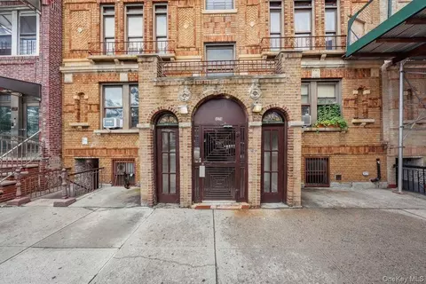 1226 Evergreen Ave, New York, NY 10472