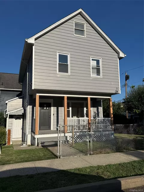 11 Maple St, Orangetown, NY 10960