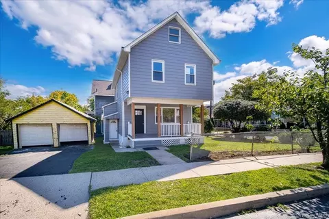 11 Maple St, Orangetown, NY 10960