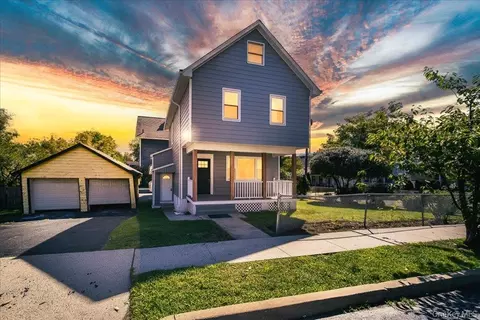 11 Maple St, Orangetown, NY 10960