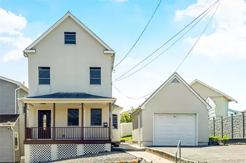 949 Mile Square Rd, Yonkers, NY 10704