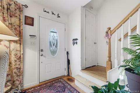 Entry Way - 43 James Rd, Monroe, NY 10950 photo 5 of 5