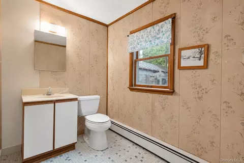 Bath - 33 E Crossman Ave, Monroe, NY 10950 photo 3 of 3