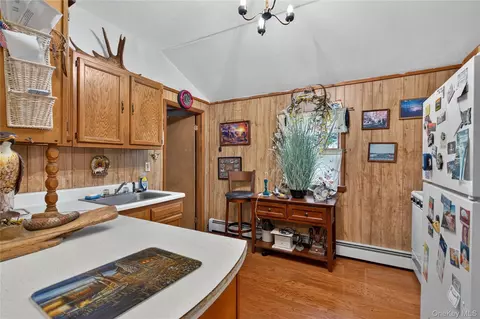 Entry Way - 33 E Crossman Ave, Monroe, NY 10950 photo 1 of 4