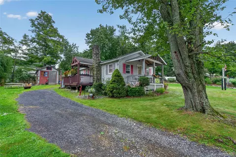 33 E Crossman Ave, Monroe, NY 10950
