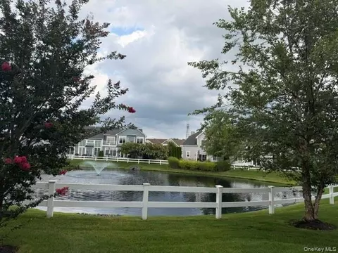 Other - 38204 Winterberry Dr, Plainview, NY 11803 photo 3 of 13