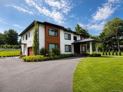 131 Spook Rock Rd, Ramapo, NY 10901