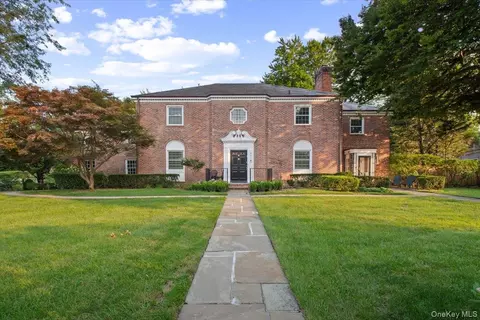 501 Broadway, Lawrence, NY 11559