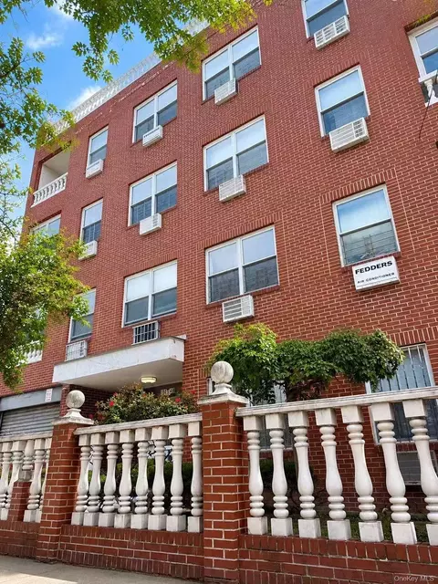 104-48 37th Dr #4D, New York, NY 11368