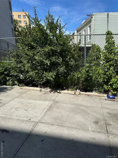 1287 Shakespeare Ave, New York, NY 10452