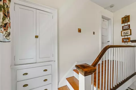 Entry Way - 61 E Maple Ave, Ramapo, NY 10901 photo 4 of 4