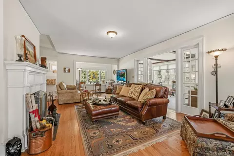 Living - 61 E Maple Ave, Ramapo, NY 10901 photo 1 of 6